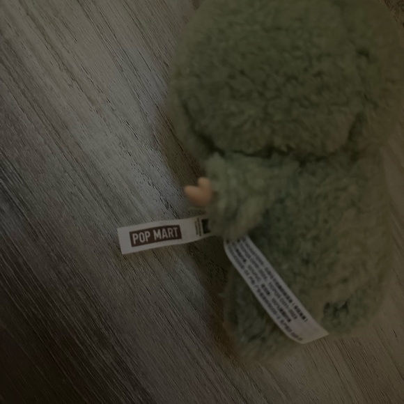 Green Labubu - Picture 6 of 8